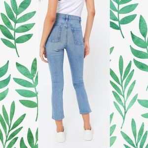 BDG Hi Rise Girlfriend Jeans -Cropped